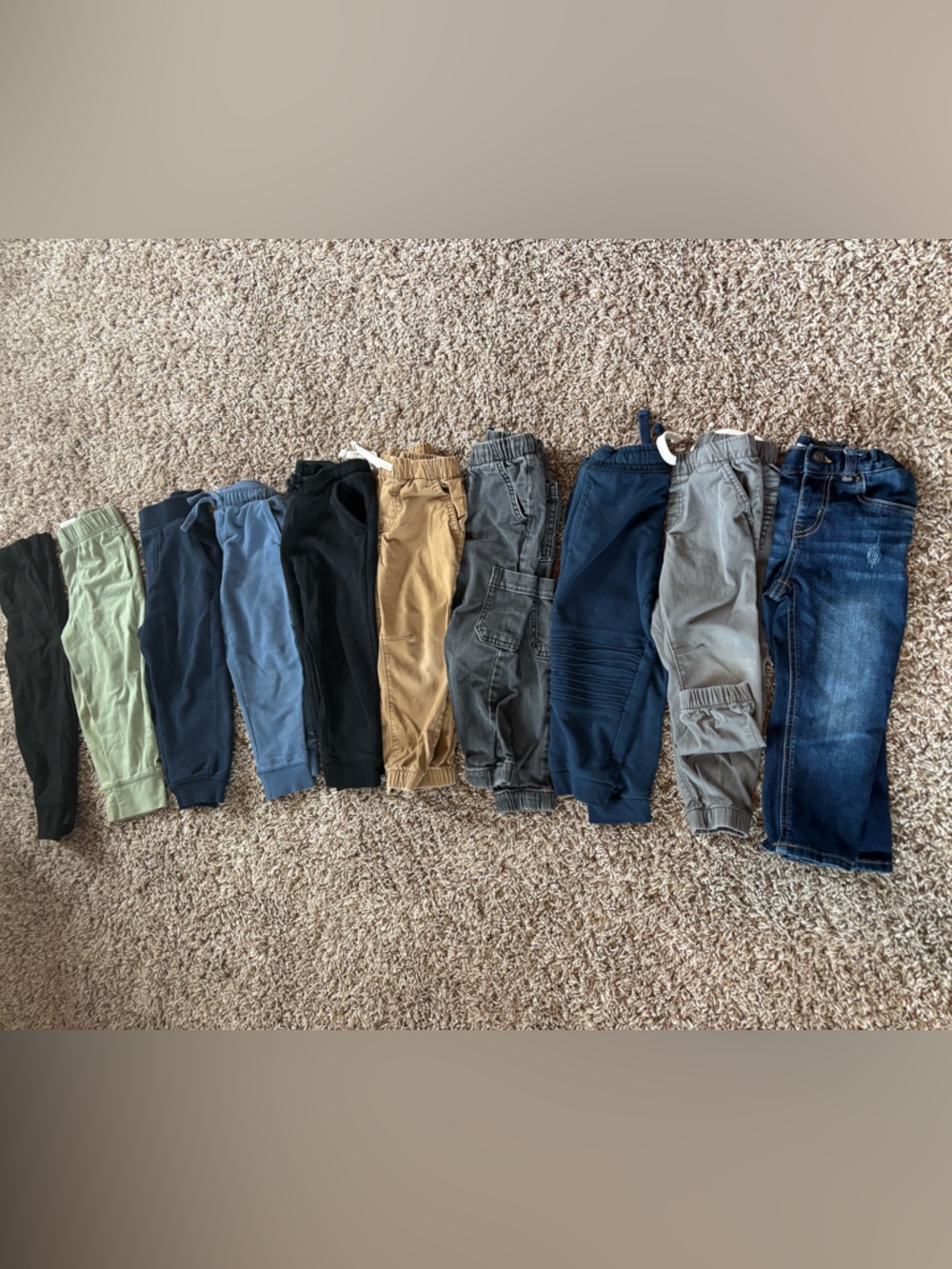 Lot of 10 pairs toddler boy 3t pants